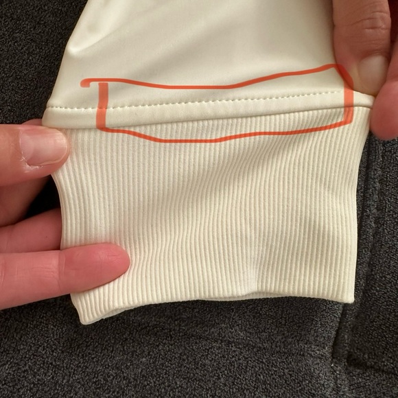 Lululemon Uba Hoodie Softshell Polar Cream & Black Sz 8 - Picture 5 of 7